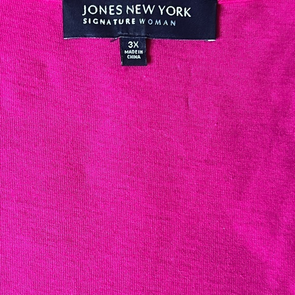 Jones New York Signature Woman 3X Fuschia Lined Lace Shirt - Picture 4 of 10